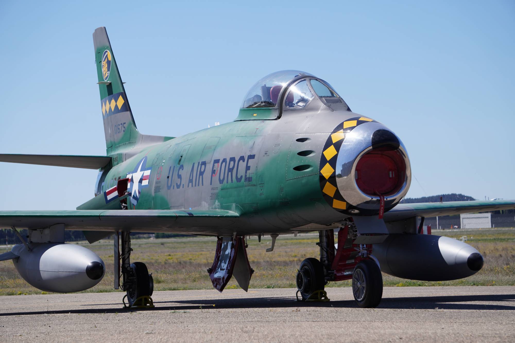 F86 Sabre ground Avignon Caumont